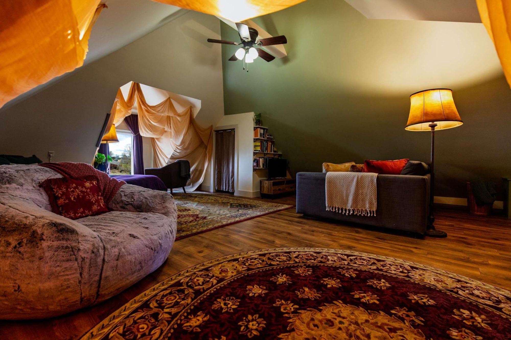 ברלינגטון Centrally Located With Lake Views מראה חיצוני תמונה