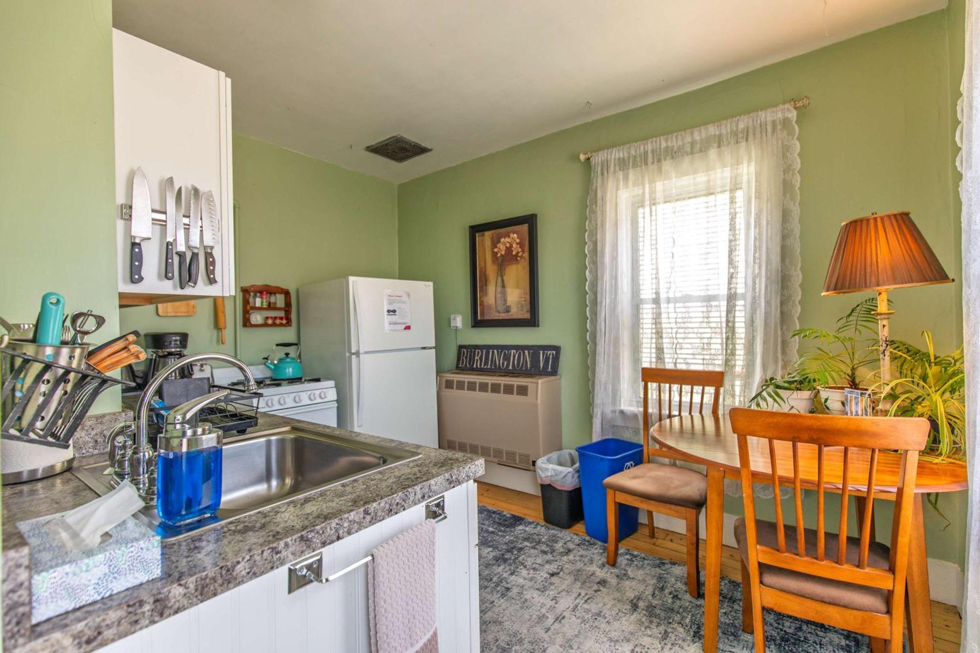 ברלינגטון Centrally Located With Lake Views מראה חיצוני תמונה