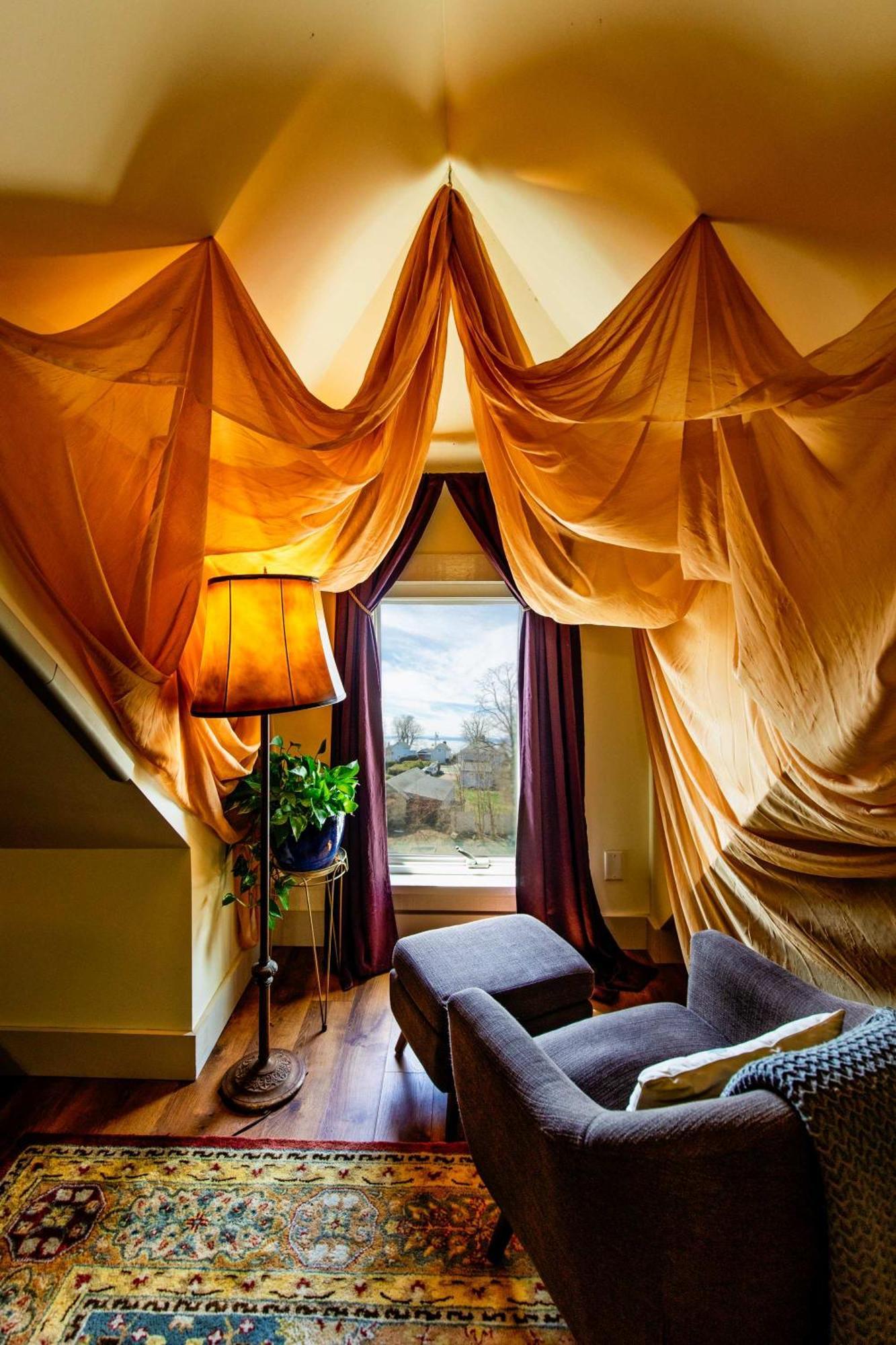 ברלינגטון Centrally Located With Lake Views מראה חיצוני תמונה